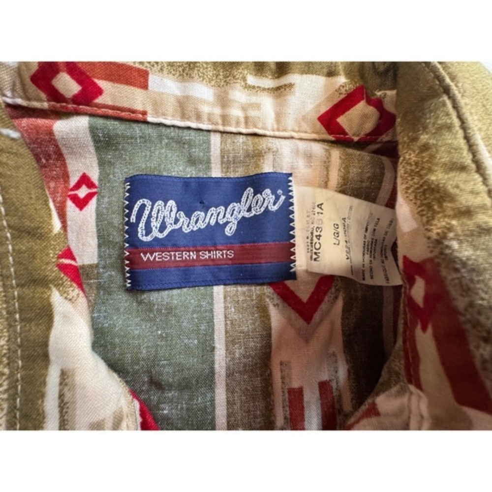 Vintage Wrangler Western Shirt Mens L Aztec Geometric Stripe Pearl Snap - Picture 4 of 10